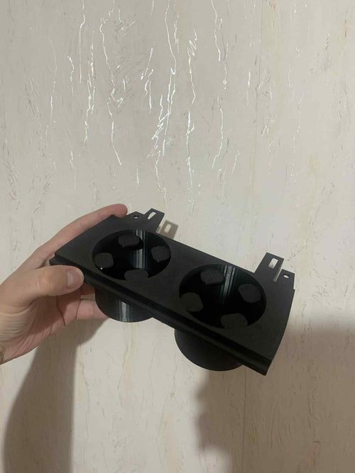 Audi A4 B6/B7 pohártartó középkonzolba