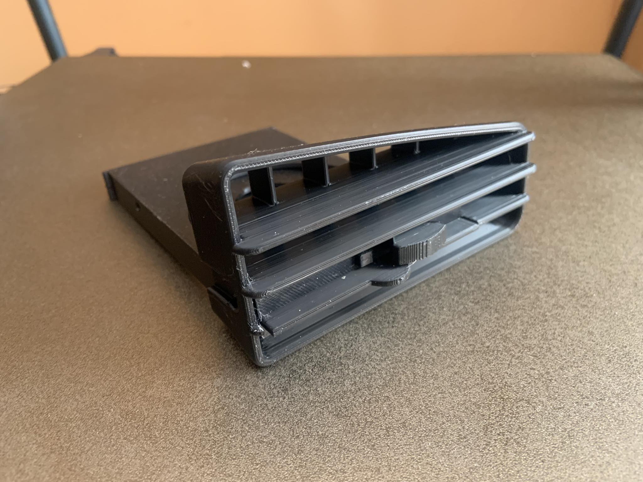 Volkswagen Golf 3 pohártartó Szellőző rácsba