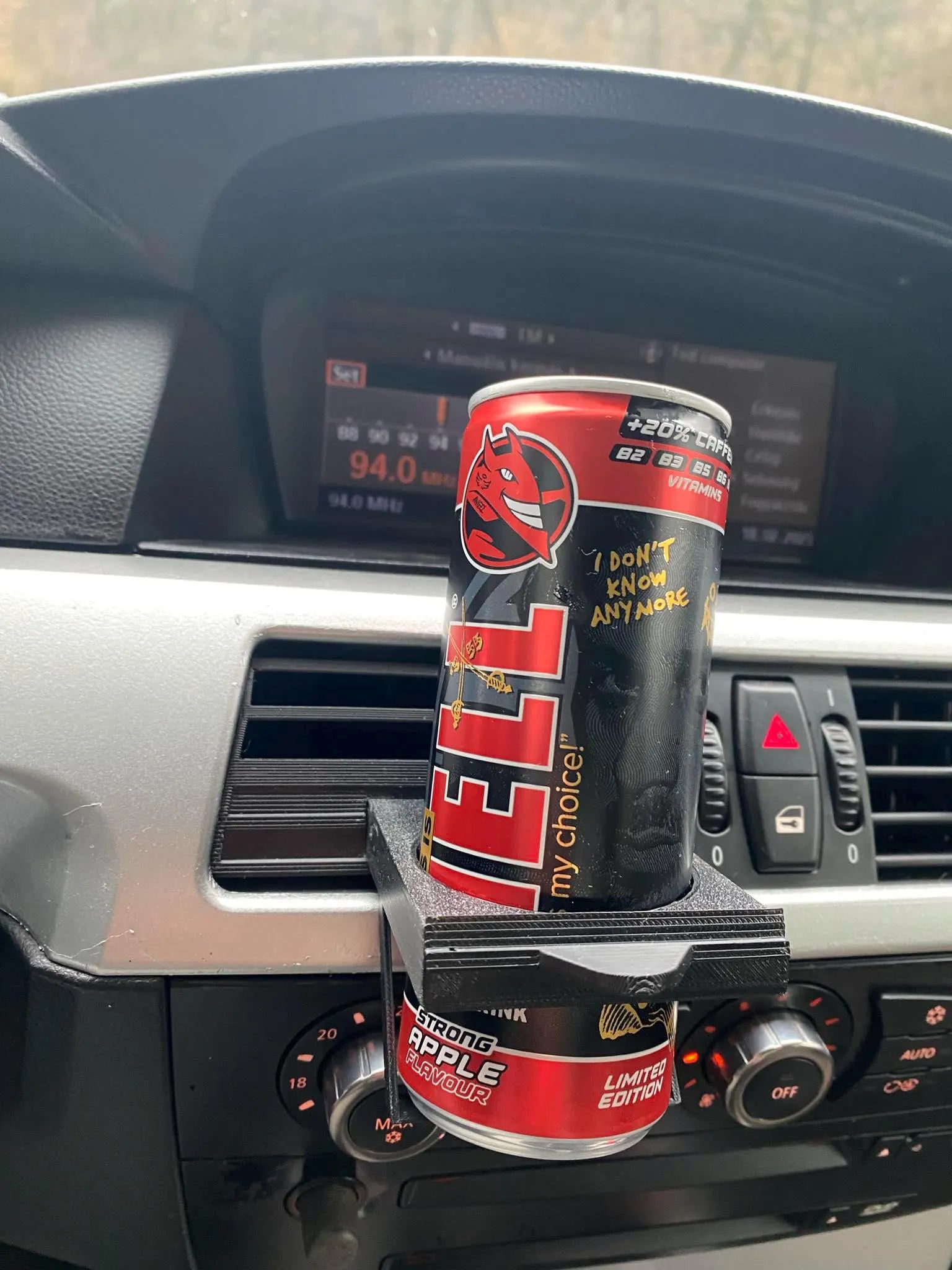 BMW E60 pohártartó szellőző rácsba